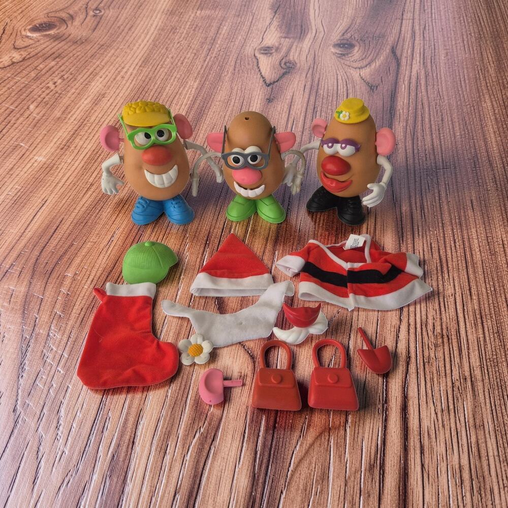 Mr And Mrs. Potato Head Set With Extra Attachments